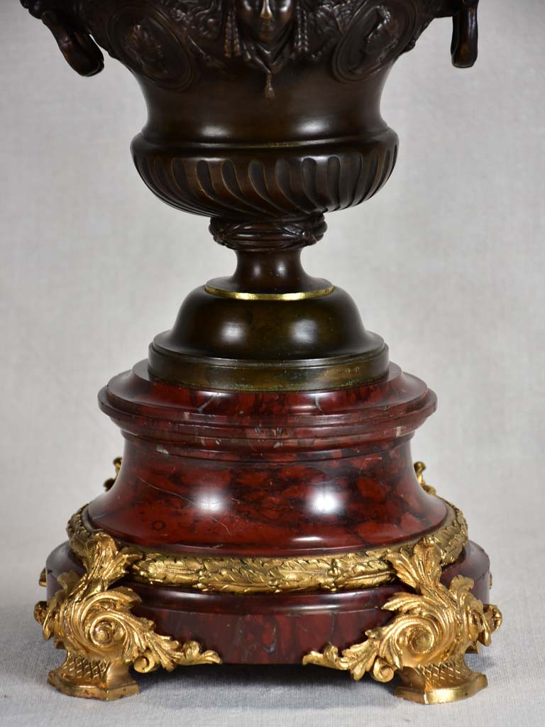 Rare gilt bronze and marble oil lamp with lion's heads and sphinx - early 19th century 15"
