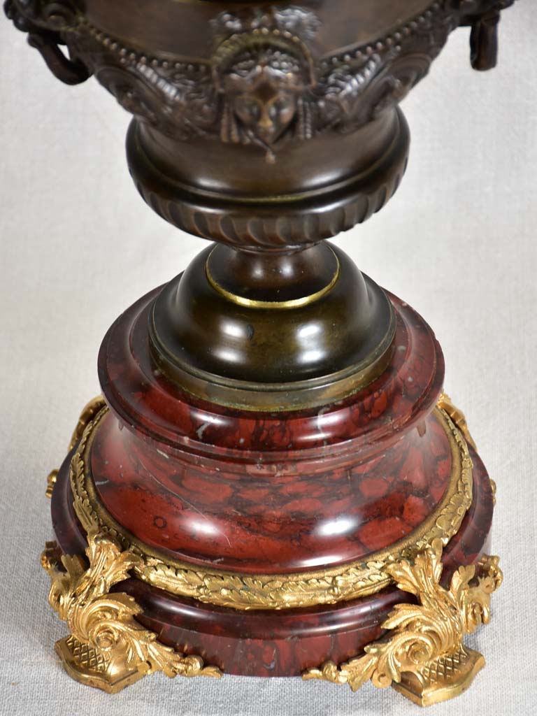 Rare gilt bronze and marble oil lamp with lion's heads and sphinx - early 19th century 15"