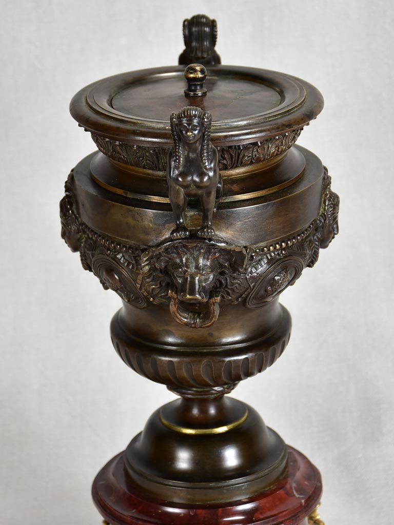 Rare gilt bronze and marble oil lamp with lion's heads and sphinx - early 19th century 15"