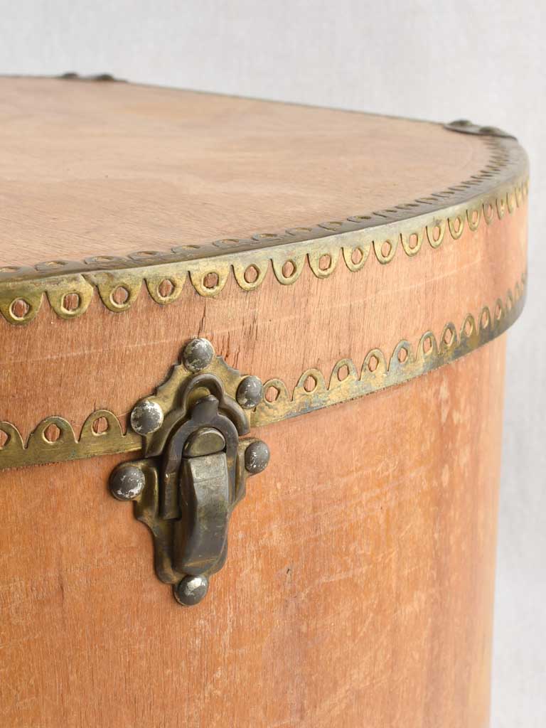 Antique French hat box 17¼