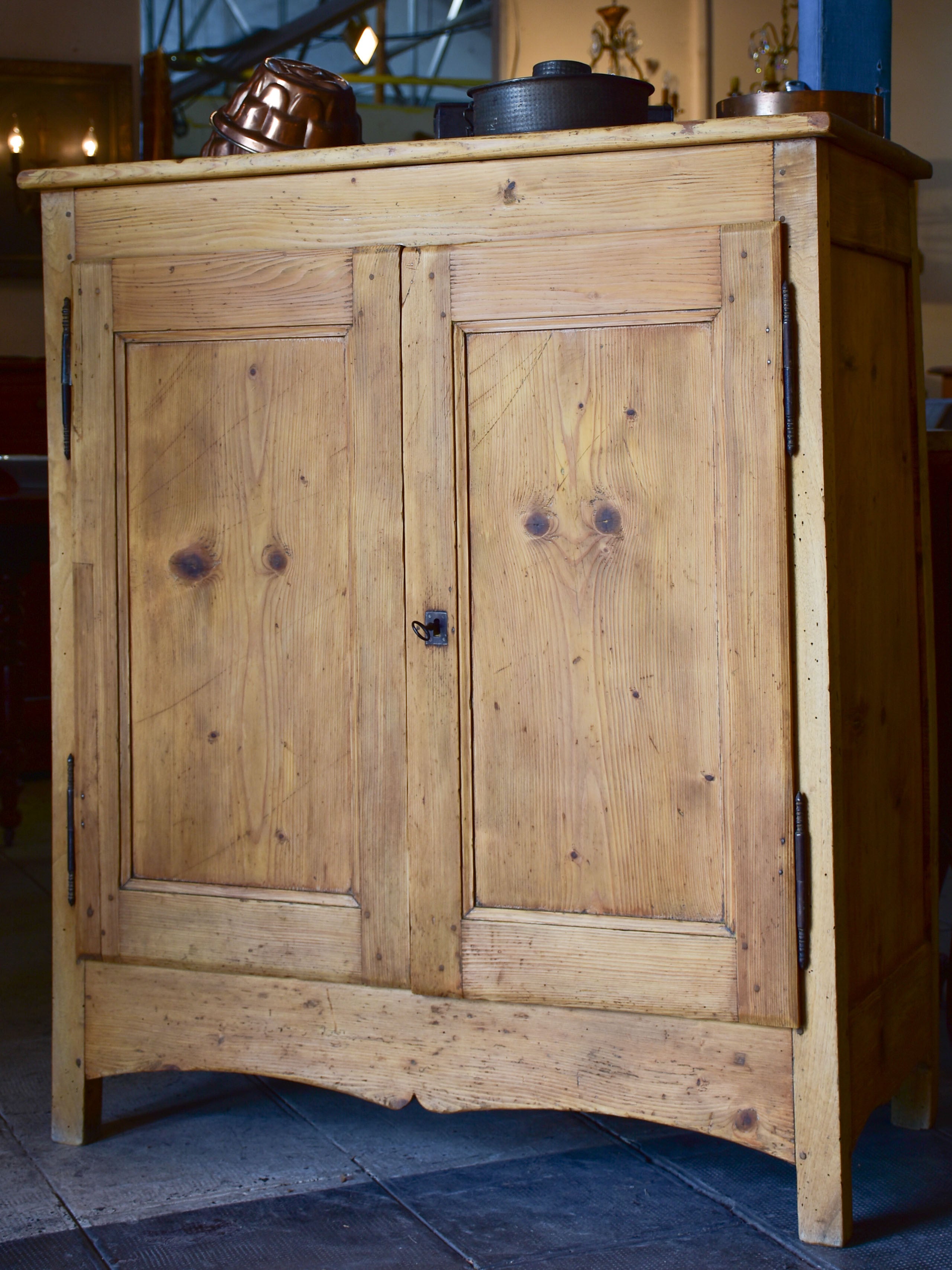 Late 19th century rustic French kitchen buffet