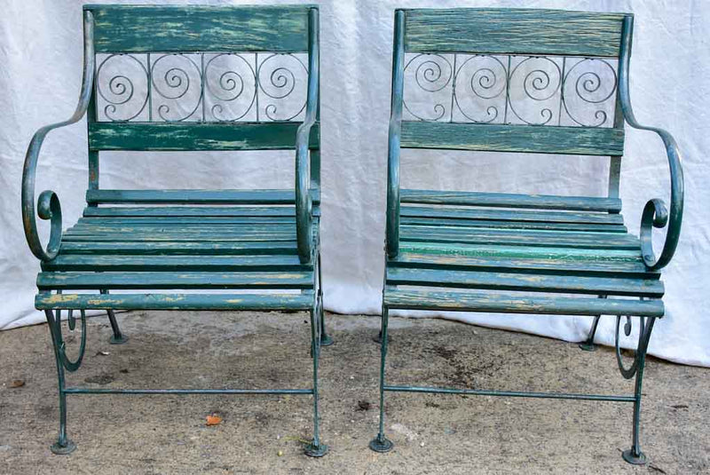 Antique Parisian garden table with three chairs - green