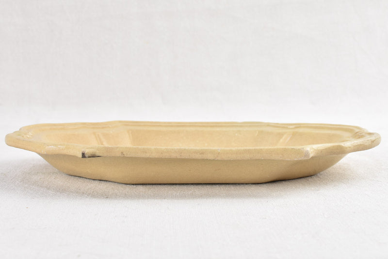 Small 19th century Aptware platter / bowl - 11¾"