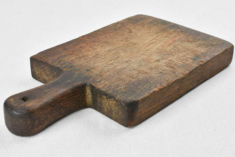Small rustic French cutting board 13¾"