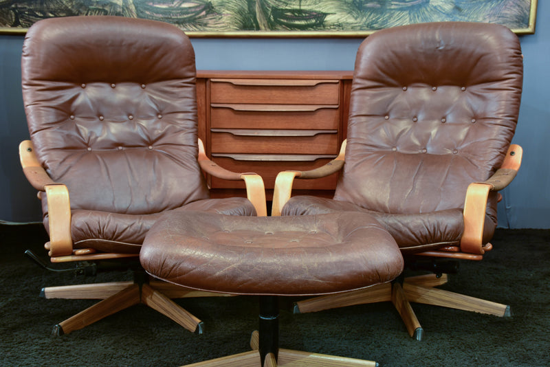 Pair of G mobel armchairs and foot rest