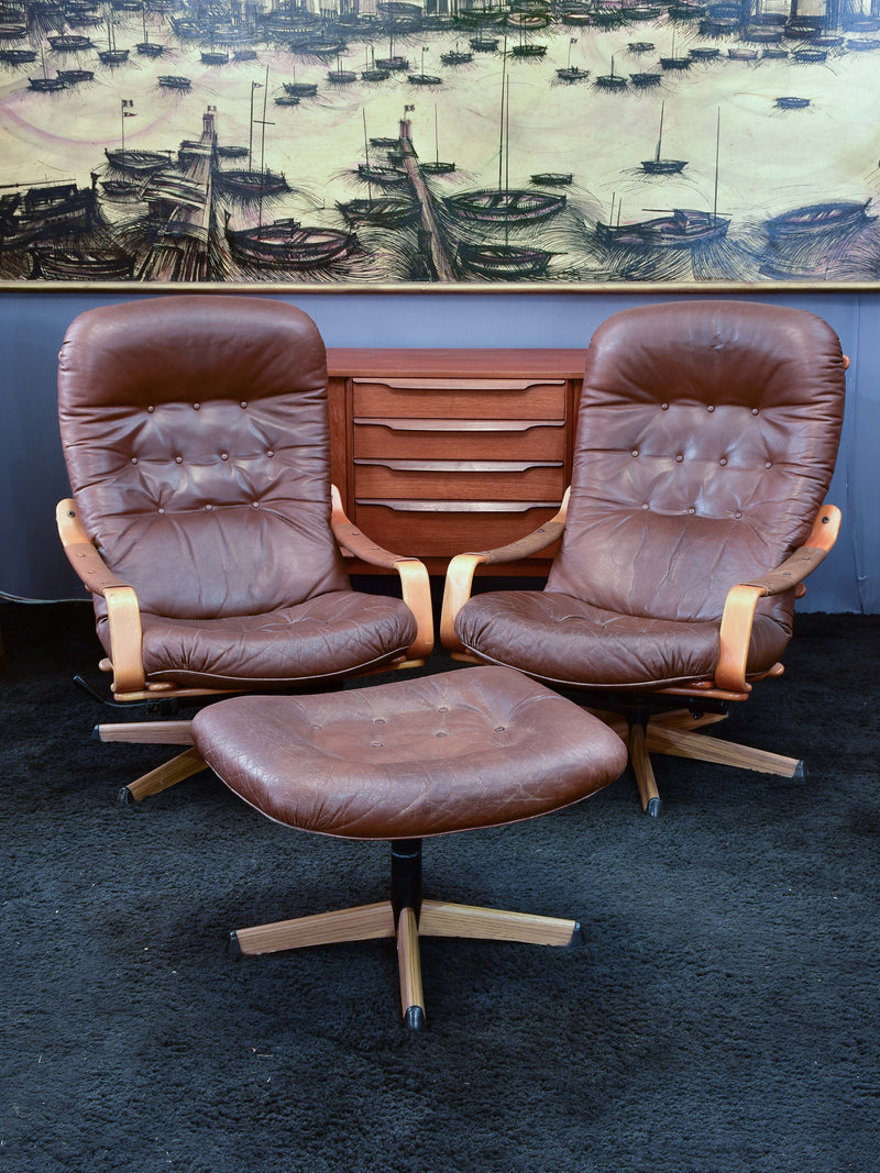 Pair of G mobel armchairs and foot rest