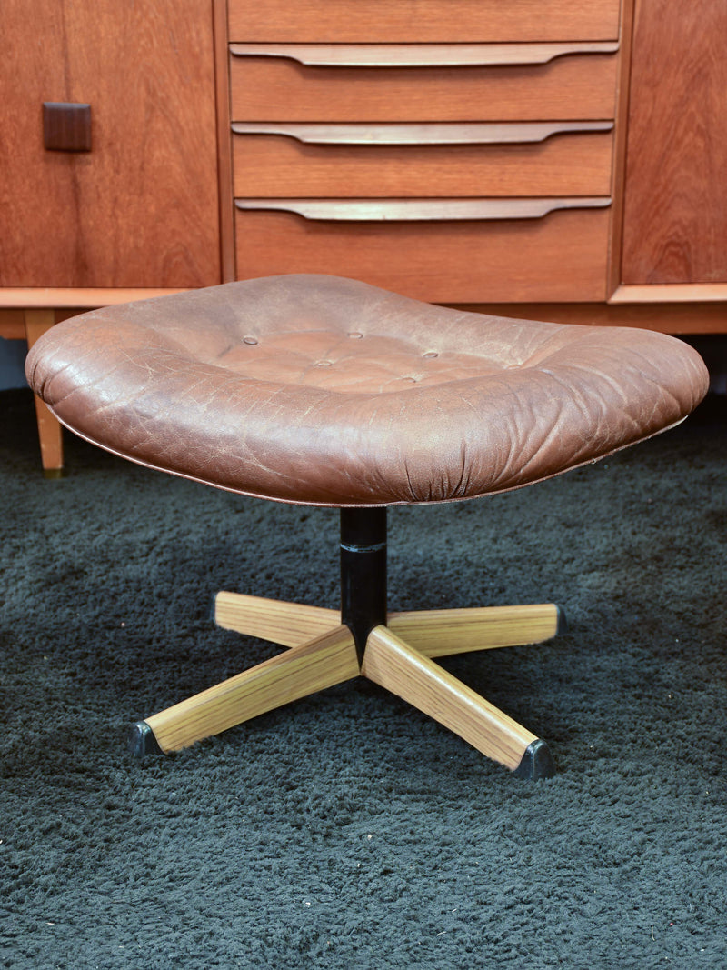 Pair of G mobel armchairs and foot rest