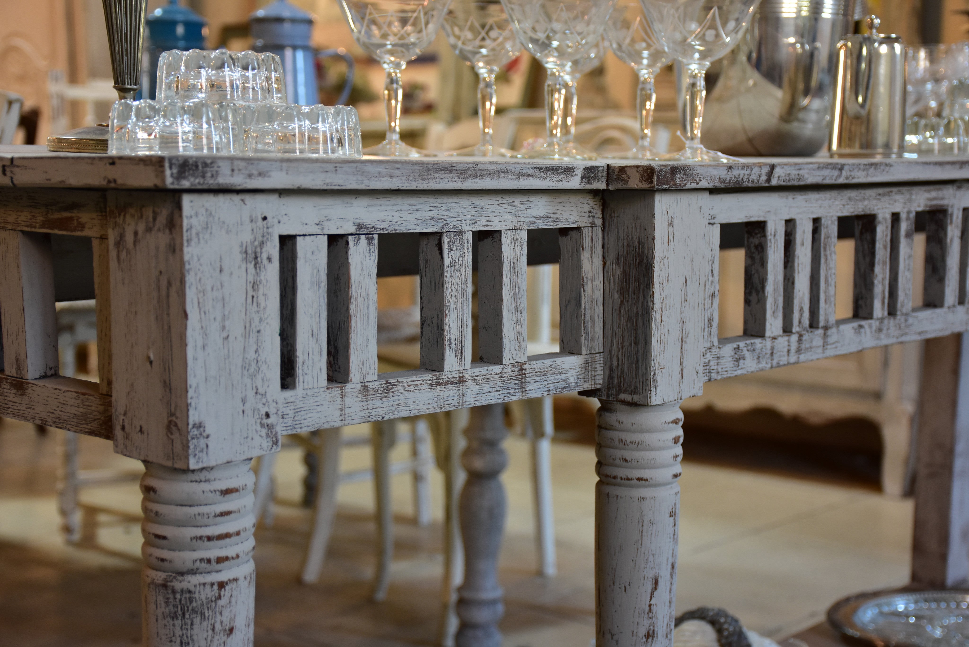 Vintage French kitchen console table with grey patina – Chez Pluie