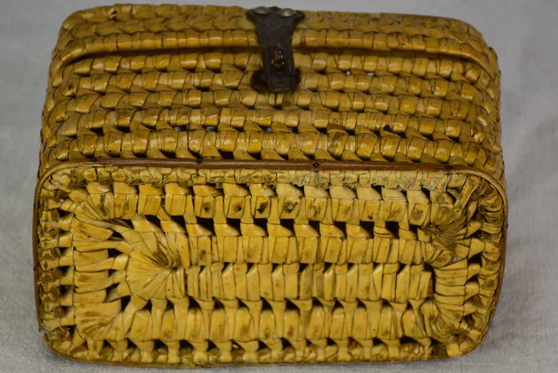 Small antique French lunch basket