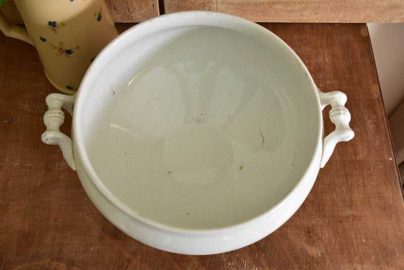 Ironstone soup tureen with loop handle