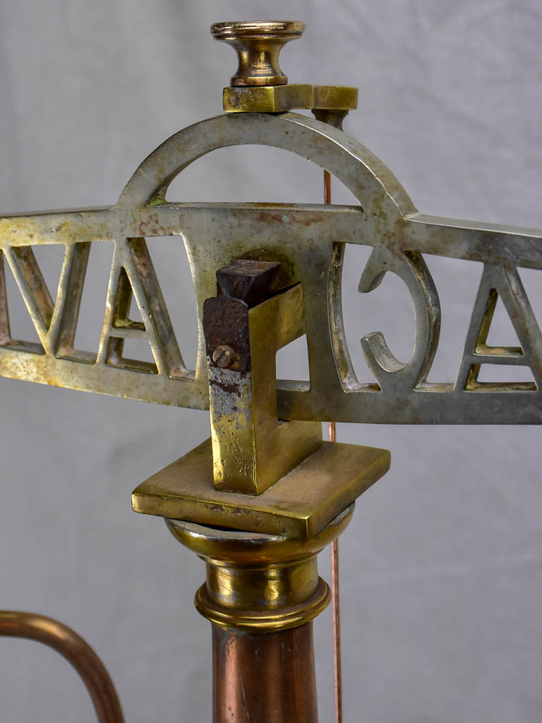 Late 19th Century French pharmacy scales - La Cave