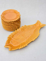 Mid-century French seafood service with orange glaze - 12 plates 1 platter