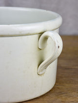Broad French kitchen bowl / pot with handles 6"