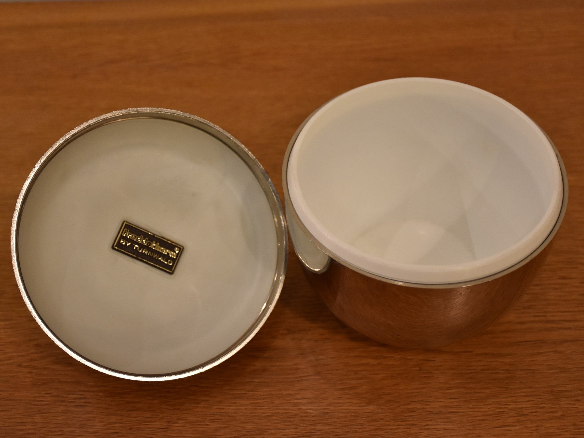 Apple shaped Freddotherm container – 1970’s Swisse