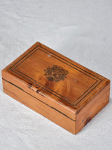Antique Fountainebleu decorative trinket box