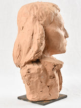 Provencal familial-portrait clay sculpture