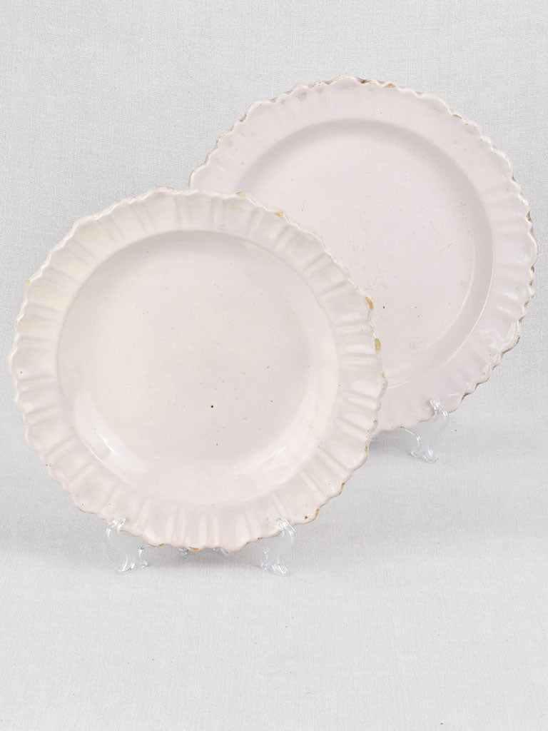 Platters, ironstone, 18th-century (two) 11" & 12¼"