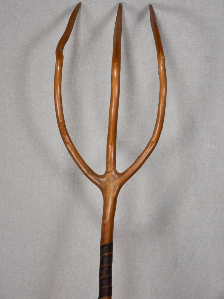 Late 18th century French hay fork 73¼"