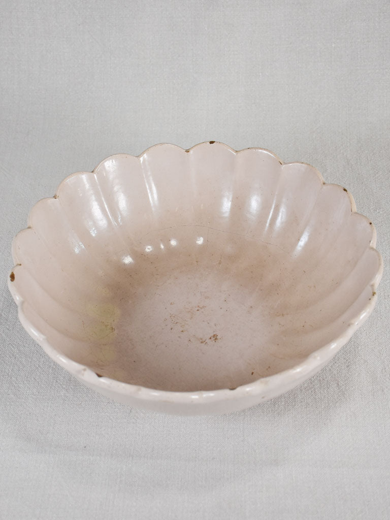 18th-century ironstone bowl with scalloped edge 13"