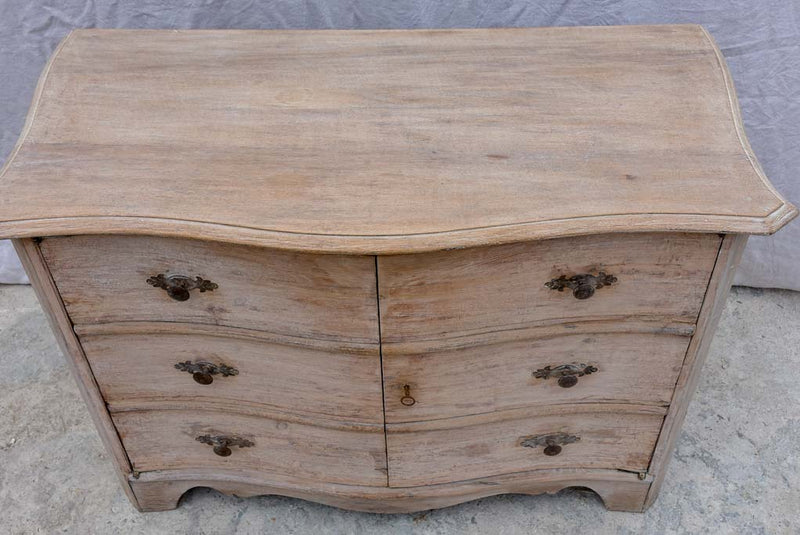 Curved 19th Century Swedish commode / cabinet