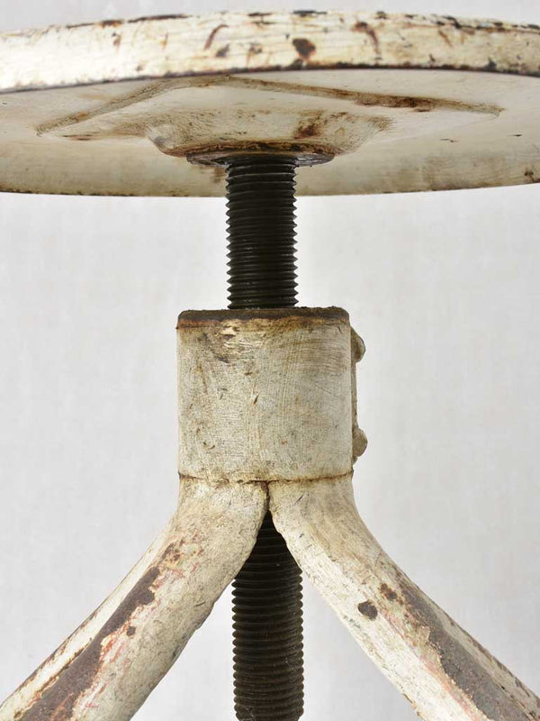 Industrial stool with white patina - adjustable