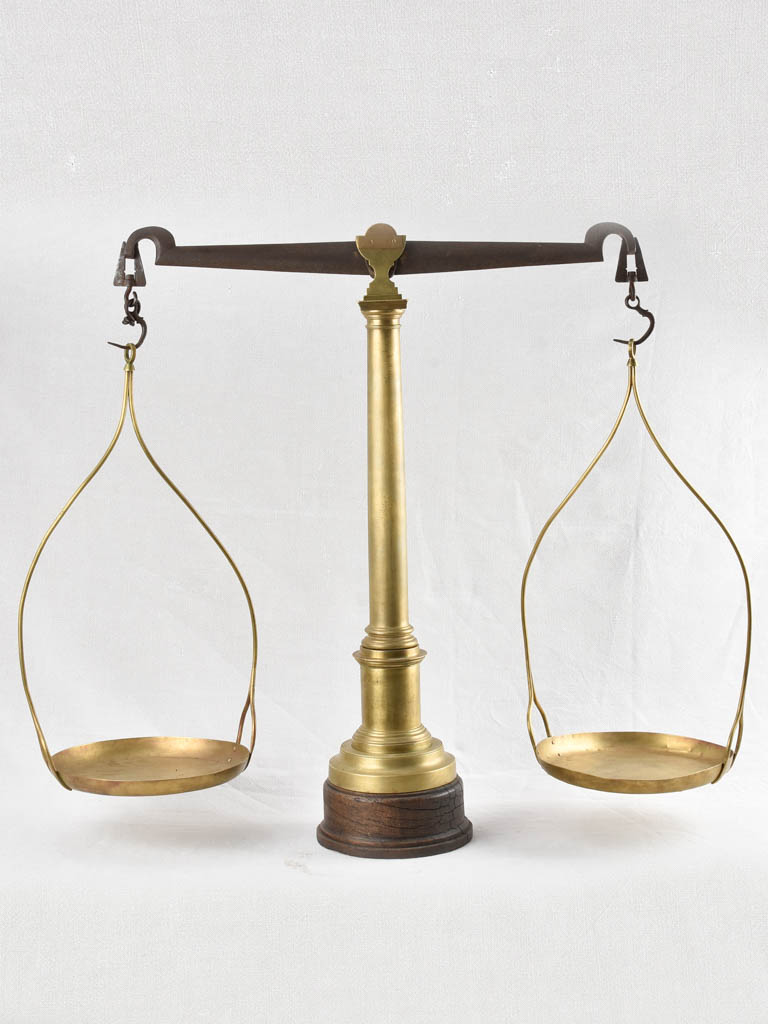Old-world charm weigh scale