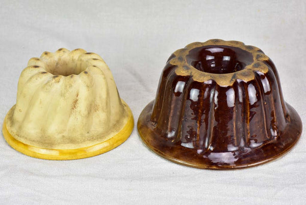 Rustic 20th-century Gugelhupf baking items