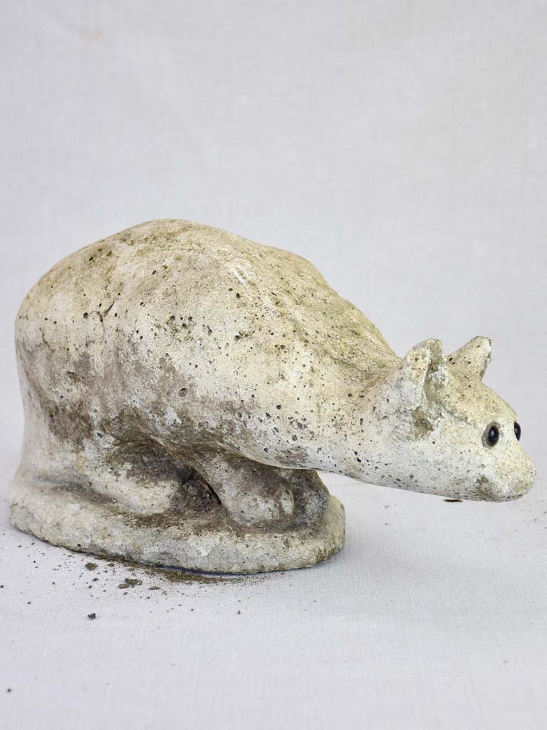Mid century garden sculpture of a cat - cement