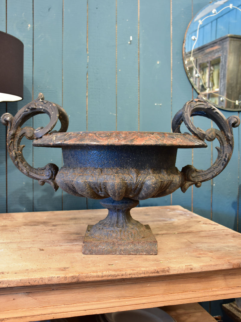 Very large 19th-century Medici urn