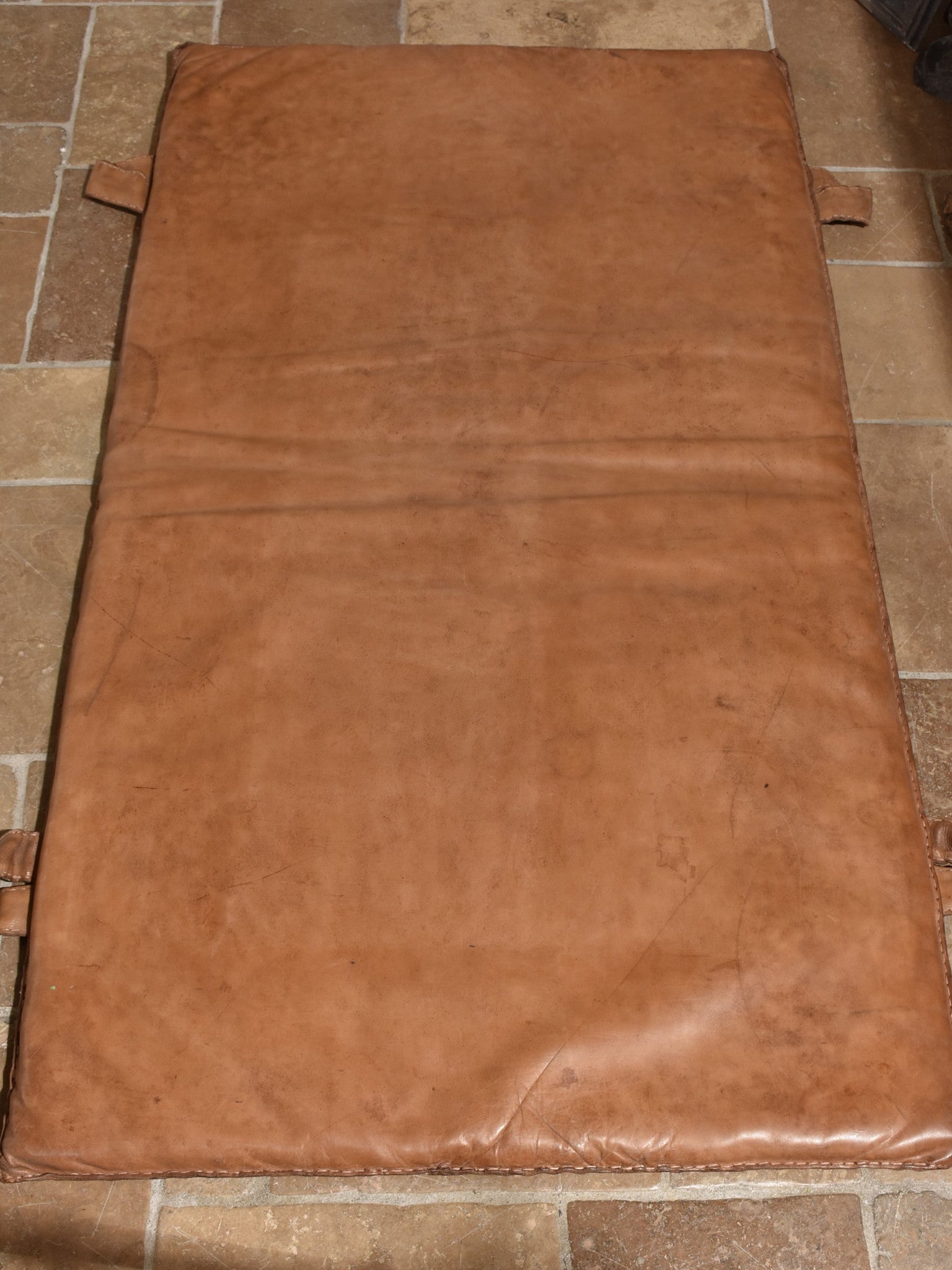 Late 1950's French leather gym mat 2/2