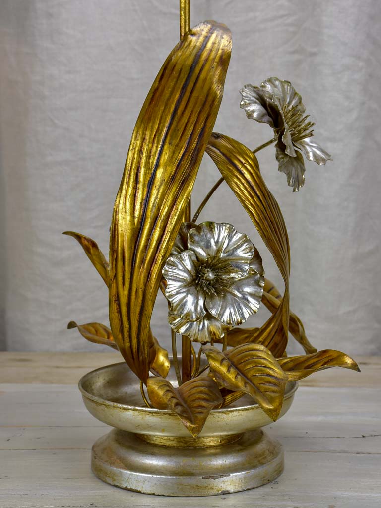 Vintage style floral metal table lamp