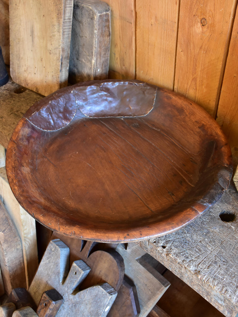 Large antique rustic bowl 2/2