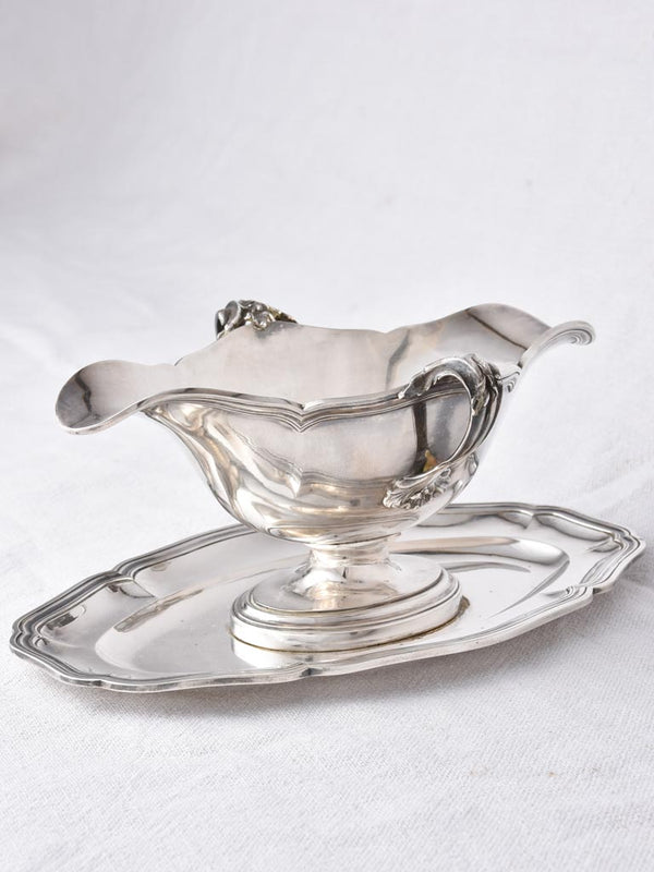 Elegant Poinçon Silver Antique Sauce Boat