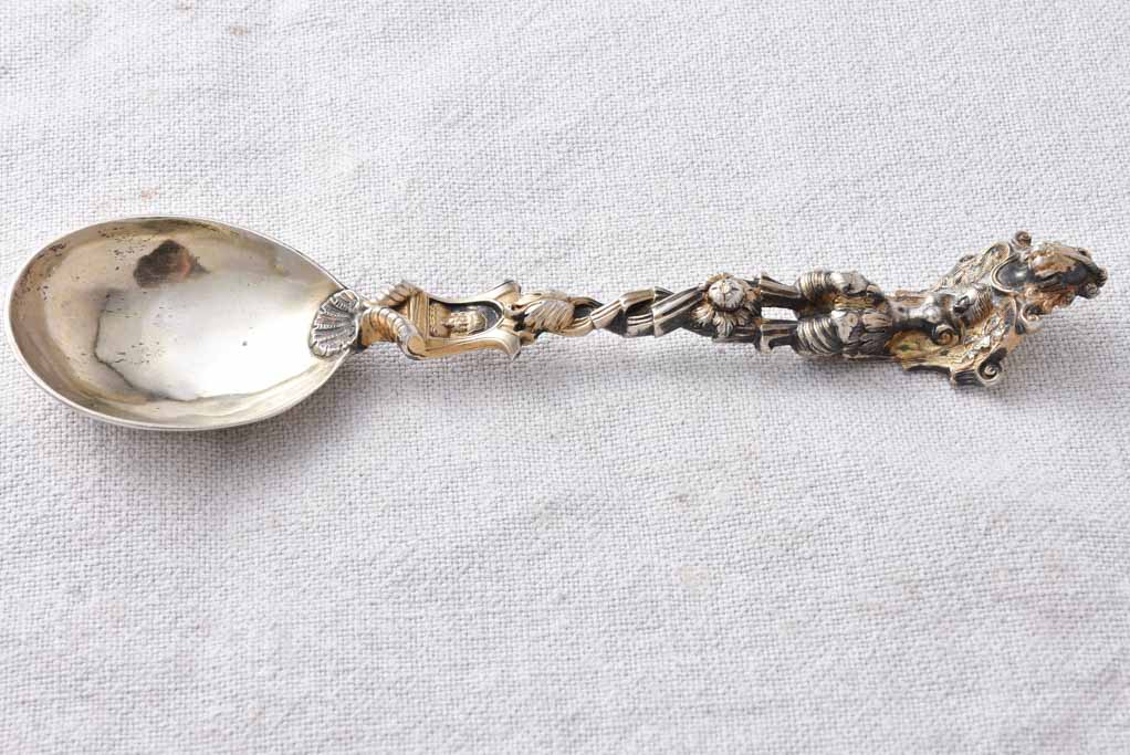 Richly detailed Poinçon silversmiths flatware