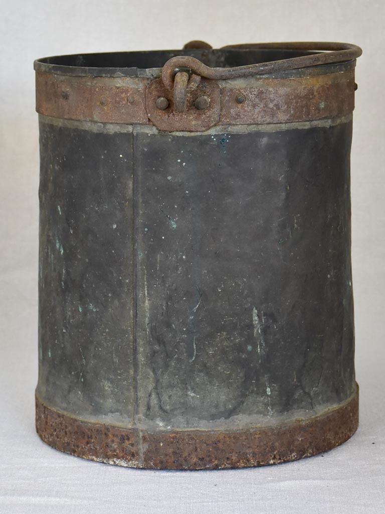 19th Century French copper winemaker's bucket with riveted collar 11¾"