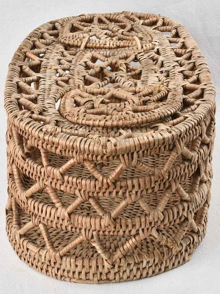 Antique French fishing basket 25½"