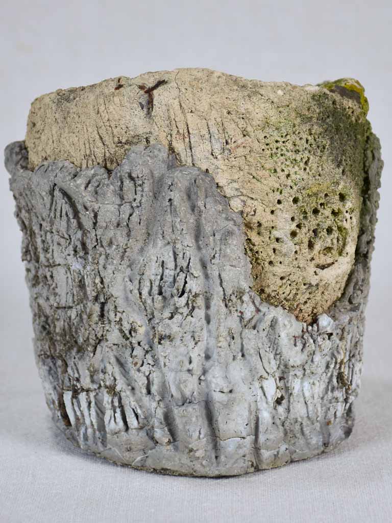 Small faux bois flower pot 1940s. 6¾"