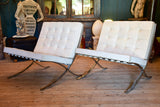 Pair of original Barcelona chairs with white leather - Mies van der Rohe for Knoll