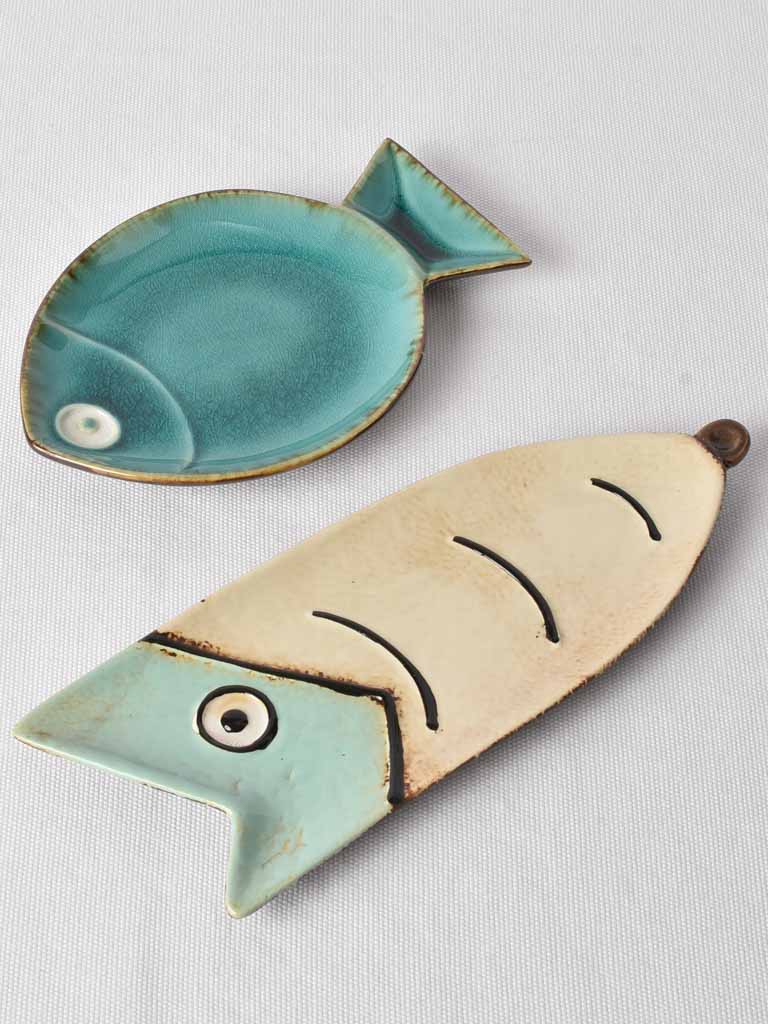 2 vintage fish plates - 11" & 8"