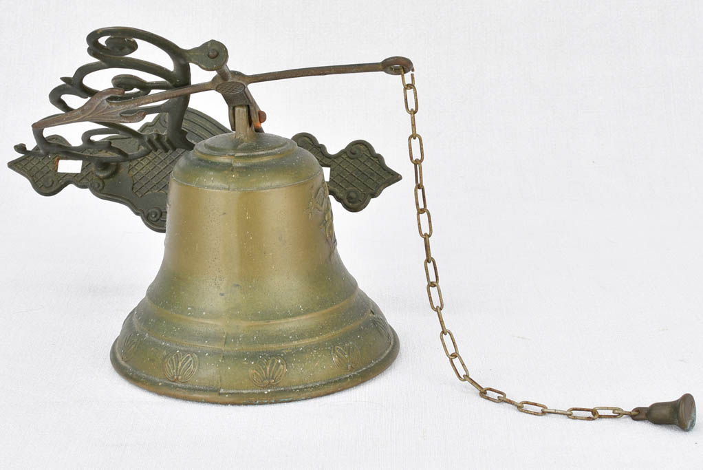 Bell, with pull chain, Italian (1950s) 14½"