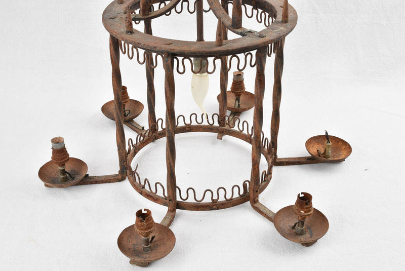 Wrought iron chandelier with 7 lights - 31½"