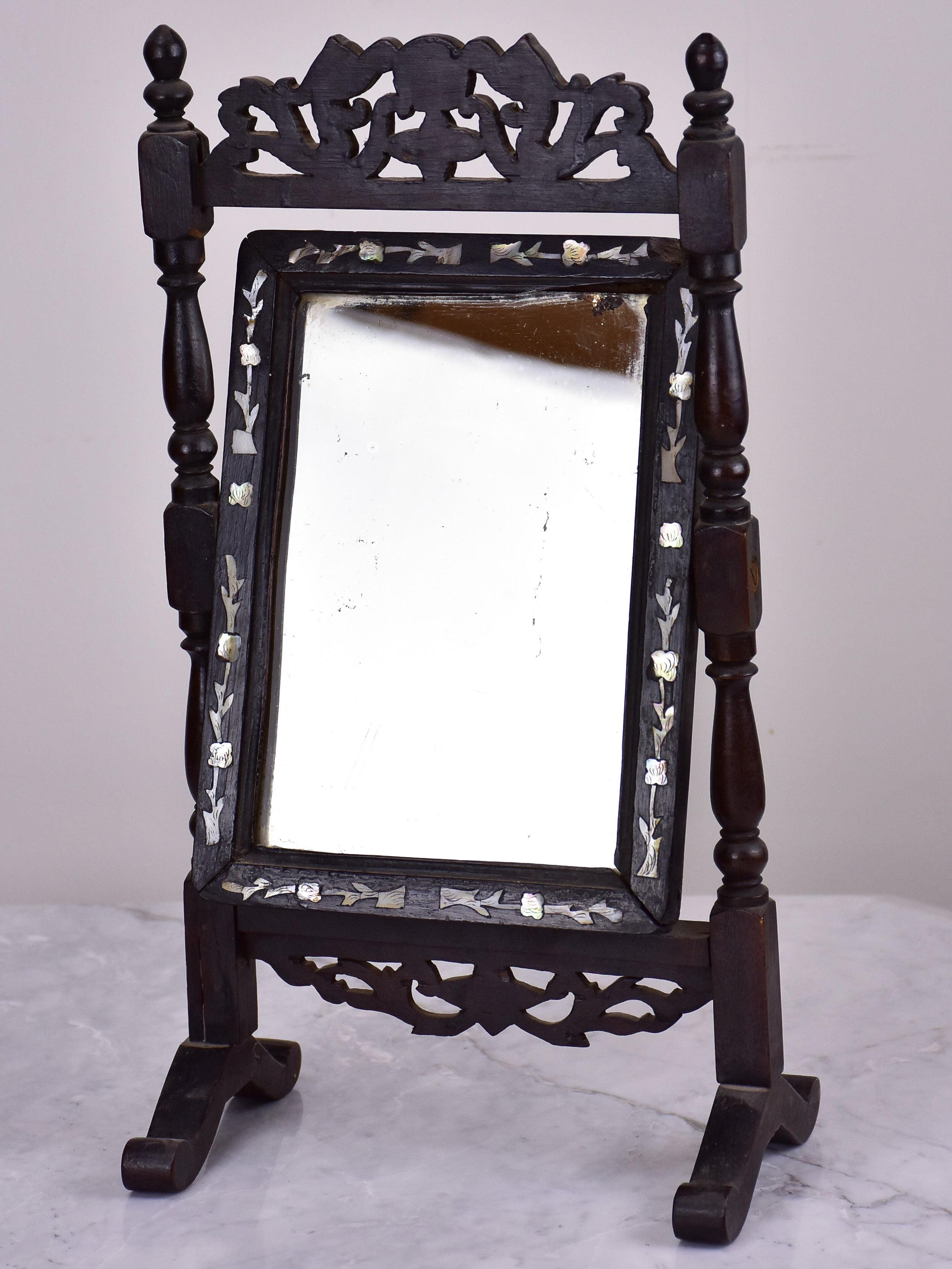 Small Napoleon III vanity mirror 15 ¾'' x 8 ¾''