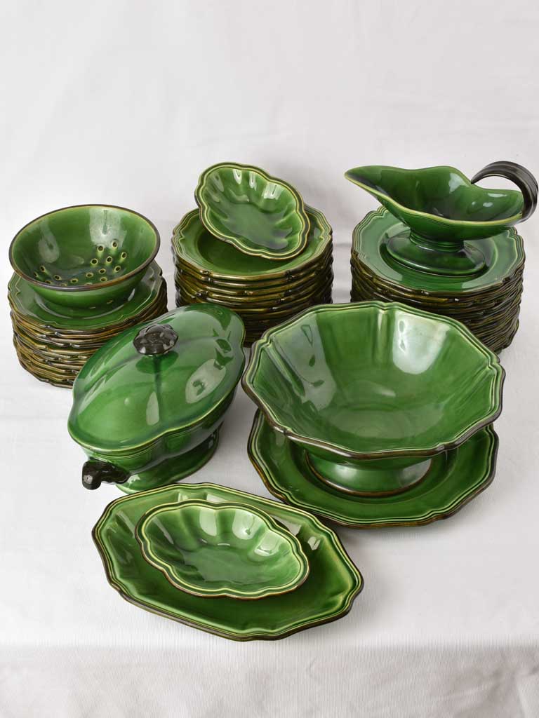 Vintage dinnerware from Dieulefit - green 45 pieces
