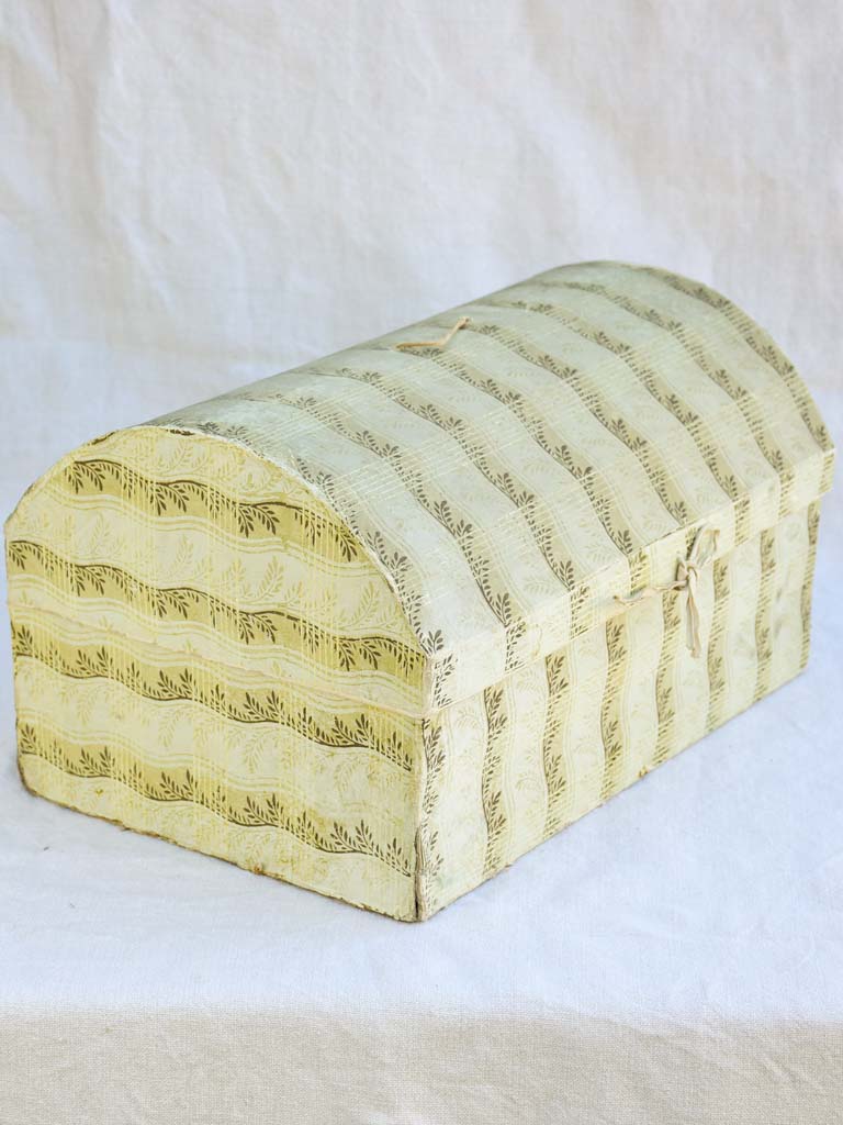 18th century French lace box covered in paper 17¾"