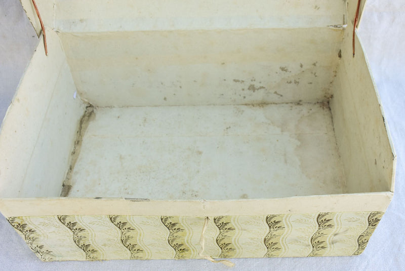 18th century French lace box covered in paper 17¾"