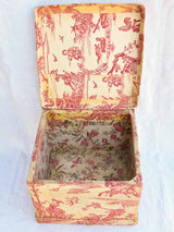 19th century French lace box in red toile de jouy fabric 14½" square