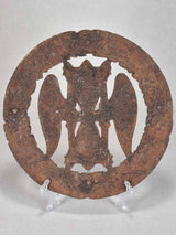 Late 19th-century cast iron eternity wreath with hourglass and wings 10¼"