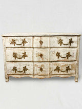 LARGE 18TH CENTURY CHEST OF DRAWERS