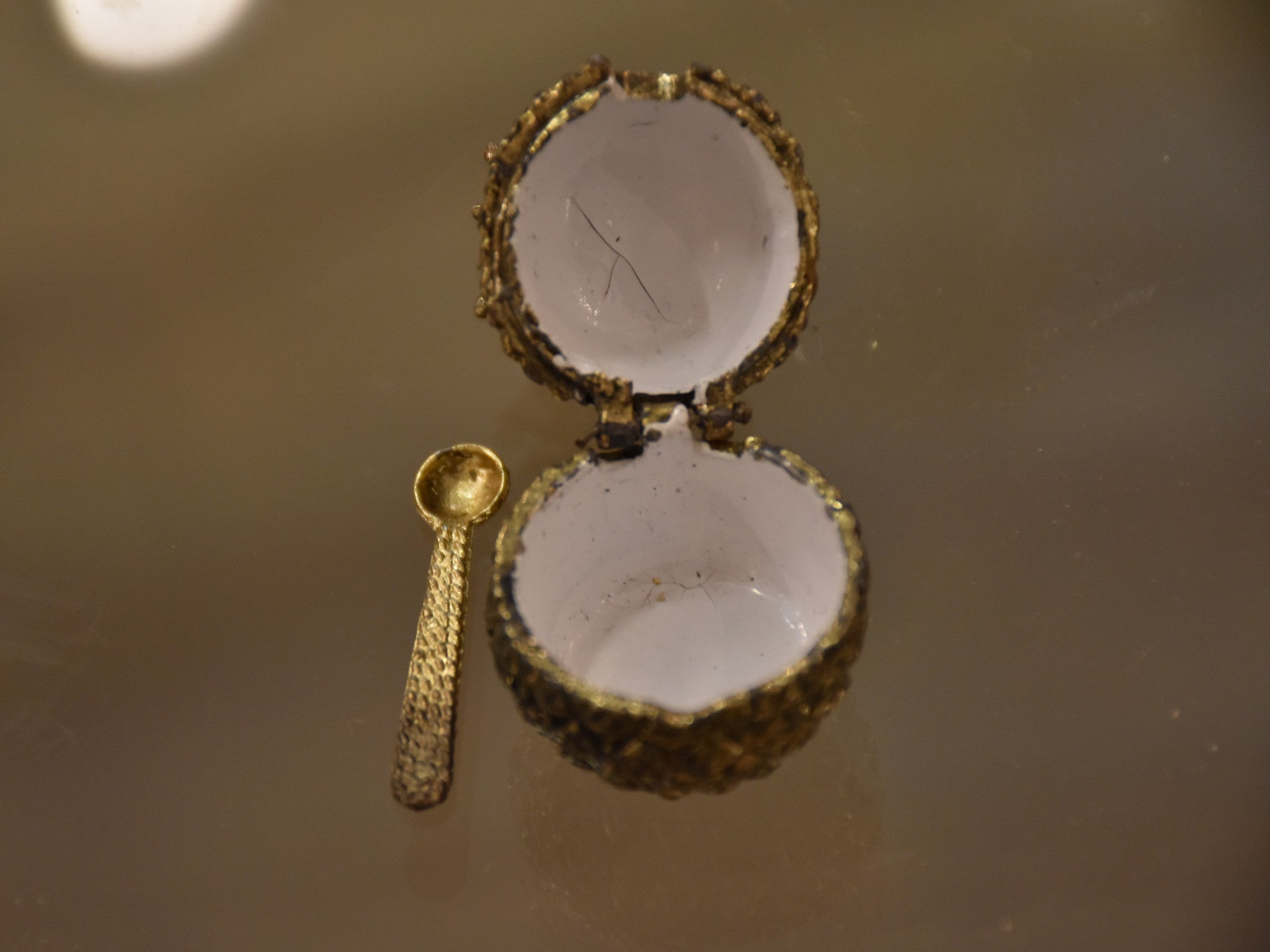Miniature pineapple salt cellar with spoon