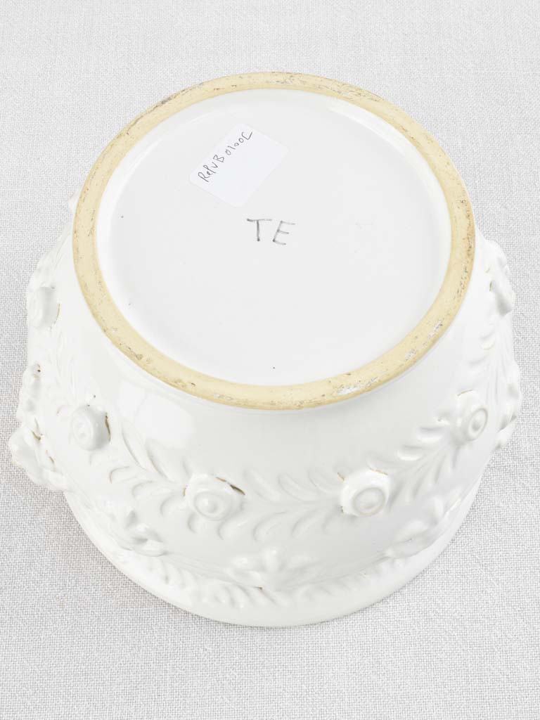 Classic Émile Tessier bowl with lys pattern